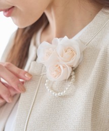 Honeys（ハニーズ）の「３連花コサージュ（ブローチ/コサージュ）」
