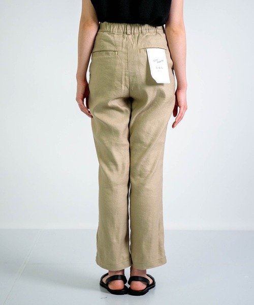 D.M.G.（ドミンゴ）の「[D.M.G. / ディーエムジー] L/Rストレッチツイル タイディパンツ（その他パンツ・レディース・ブラック/ベージュ・L/M/S/SS）」の18枚目の写真