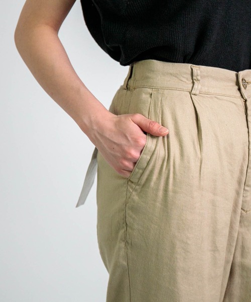 D.M.G.（ドミンゴ）の「[D.M.G. / ディーエムジー] L/Rストレッチツイル タイディパンツ（その他パンツ・レディース・ブラック/ベージュ・L/M/S/SS）」の20枚目の写真