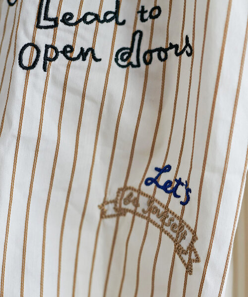 DISCOAT（ディスコート）の「【ユニセックス/WEB限定】ハンドライトロゴ刺繍オーバーシャツ（シャツ/ブラウス・レディース・ブルー/サックスブルー/アイボリー・FREE）」の17枚目の写真