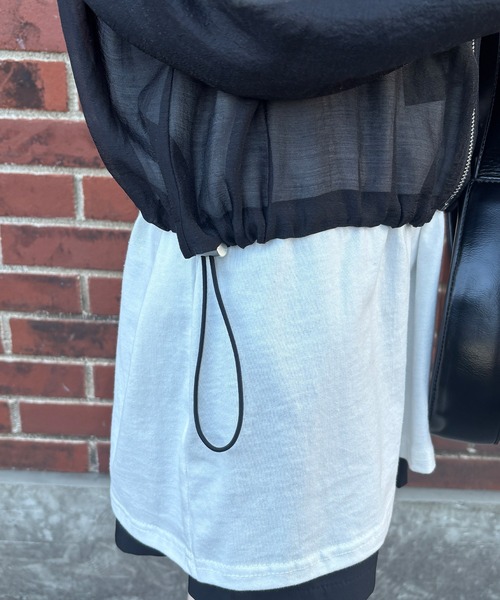 ISOOK（アイスー）の「【ISOOK / アイスー】シャイニーラインシアーブルゾン / トラックジャケット スタンドネック クロップド丈 ドロスト 2way 黒 グレー ブラック ZOZOTOWN限定（ブルゾン・レディース・ブラック/グレー・FREE）」の6枚目の写真