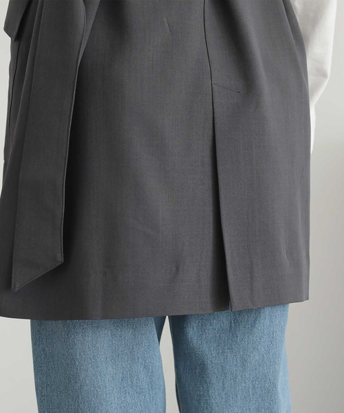 n'OrLABEL(ノアールレーベル)の「『ベルト付きジレ』(ベスト・レディース・グレイッシュベージュ/チャコール・2/1)」の20枚目の写真