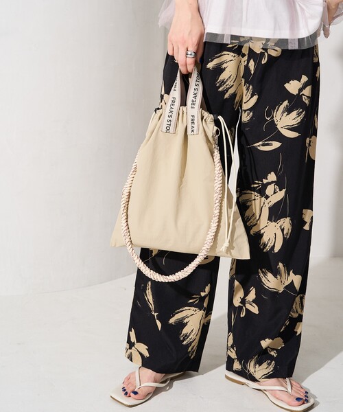 FREAK'S STORE（フリークスストア）の「限定展開　FREAK'S STORE テープ 巾着 バッグ（ハンドバッグ・レディース・ベージュ/ブラック/オリーブ・ONE SIZE）」の6枚目の写真