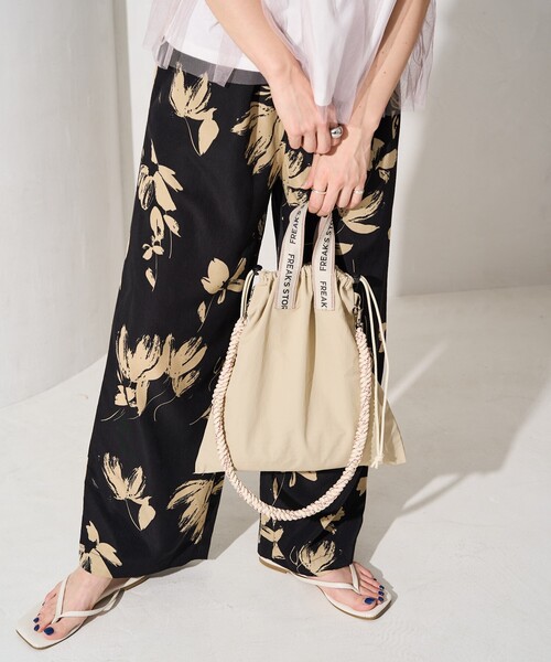 FREAK'S STORE（フリークスストア）の「限定展開　FREAK'S STORE テープ 巾着 バッグ（ハンドバッグ・レディース・ベージュ/ブラック/オリーブ・ONE SIZE）」の7枚目の写真