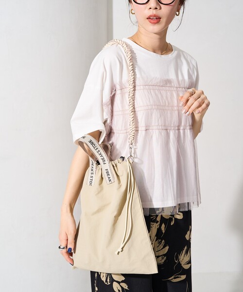 FREAK'S STORE（フリークスストア）の「限定展開　FREAK'S STORE テープ 巾着 バッグ（ハンドバッグ・レディース・ベージュ/ブラック/オリーブ・ONE SIZE）」の8枚目の写真