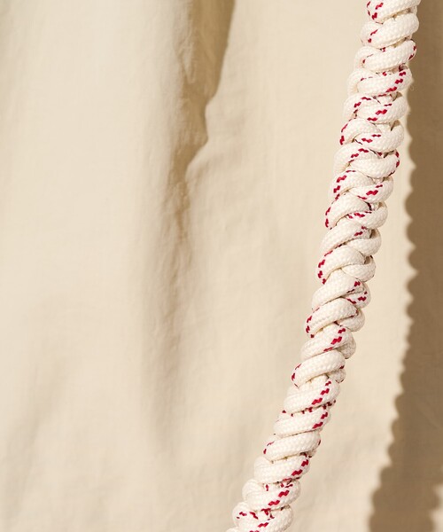 FREAK'S STORE（フリークスストア）の「限定展開　FREAK'S STORE テープ 巾着 バッグ（ハンドバッグ・レディース・ベージュ/ブラック/オリーブ・ONE SIZE）」の11枚目の写真