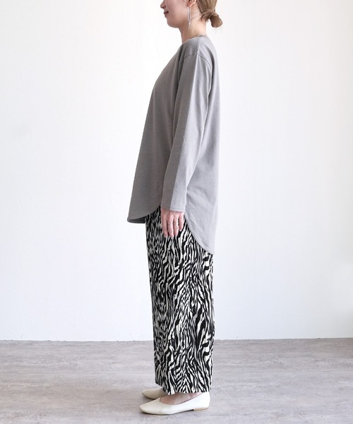 reca（レカ）の「裾ラウンドロンＴシャツ（Tシャツ/カットソー・レディース・アイボリー/グレー/ブラック・M）」の5枚目の写真