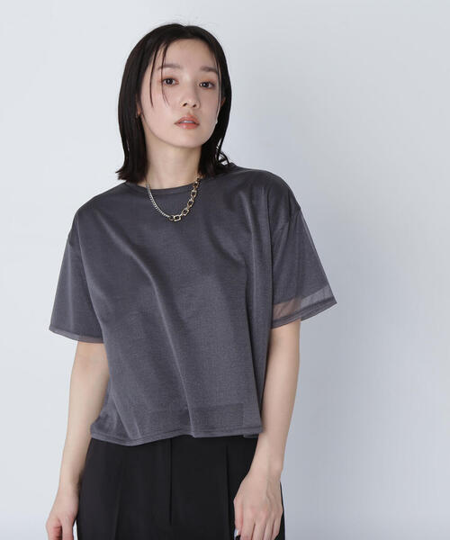 NATURAL BEAUTY BASIC(ナチュラルビューティーベーシック)の「◇ 【Oggi掲載】グロッシーシアーレイヤードTシャツ(Tシャツ/カットソー・レディース・チャコールグレー/オフホワイト/ブラウン・FREE)」の1枚目の写真