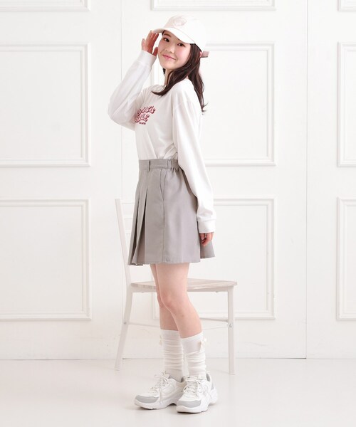 PINK-latte(ピンクラテ)の「インパンプリーツ無地スカート(スカート・キッズ・グレー/ブラック/ライトベージュ・13/14/15 /16)」の13枚目の写真