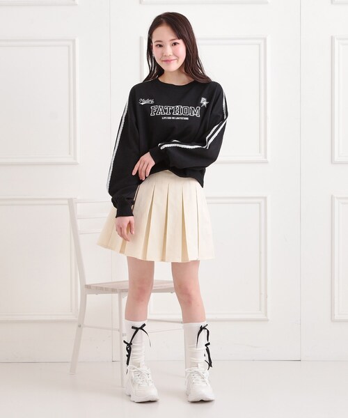 PINK-latte(ピンクラテ)の「インパンプリーツ無地スカート(スカート・キッズ・グレー/ブラック/ライトベージュ・13/14/15 /16)」の21枚目の写真