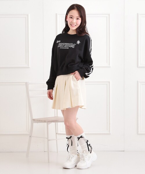 PINK-latte(ピンクラテ)の「インパンプリーツ無地スカート(スカート・キッズ・グレー/ブラック/ライトベージュ・13/14/15 /16)」の22枚目の写真