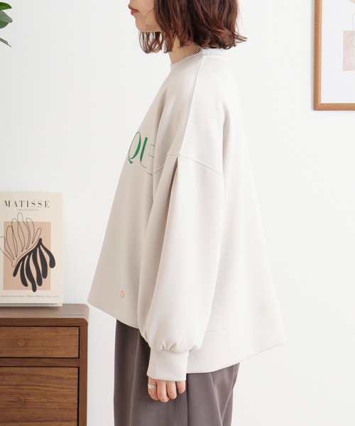 EGLANTINE(エグランティーヌ)の「EGLANTINE フロッキー加工ロゴカットソー 長袖ダンボールプルオーバー(Tシャツ/カットソー・レディース・杢グレー/ネイビー/サンドベージュ/カーキ・40)」の22枚目の写真