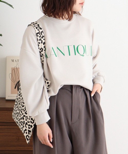 EGLANTINE(エグランティーヌ)の「EGLANTINE フロッキー加工ロゴカットソー 長袖ダンボールプルオーバー(Tシャツ/カットソー・レディース・杢グレー/ネイビー/サンドベージュ/カーキ・40)」の11枚目の写真