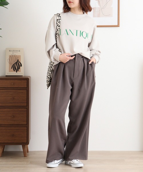 EGLANTINE(エグランティーヌ)の「EGLANTINE フロッキー加工ロゴカットソー 長袖ダンボールプルオーバー(Tシャツ/カットソー・レディース・杢グレー/ネイビー/サンドベージュ/カーキ・40)」の12枚目の写真