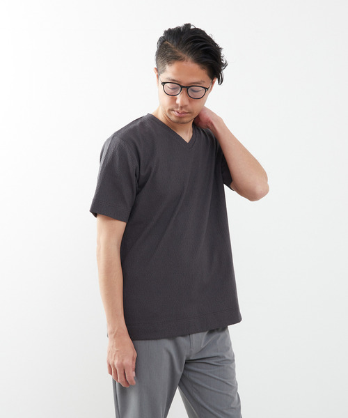 MEN'S MELROSE（メンズメルローズ）の「モザイクリンクスVネックハーフスリーブTシャツ（Tシャツ/カットソー・メンズ・チャコールグレー/ホワイト/ネイビー・4/2/3）」の3枚目の写真