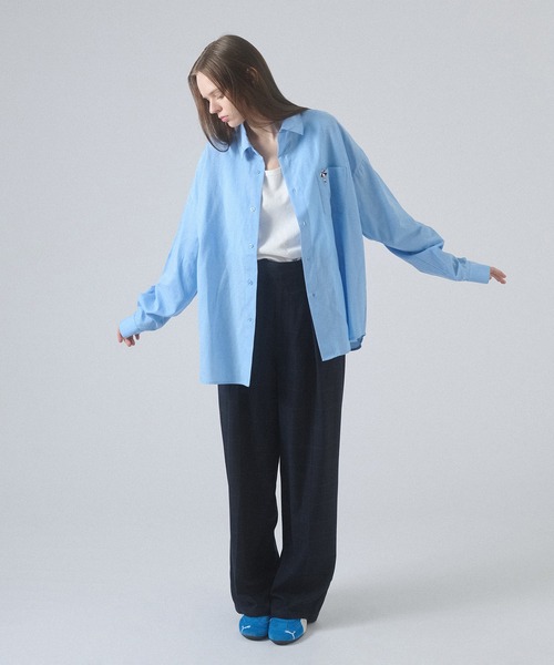 ONCILY(オンシェリー)の「POCKET LOGO REGULAR COLLAR SHIRT / ポケットロゴレギュラーカラーシャツ(シャツ/ブラウス・メンズ・オフホワイト/ブルー/ピンク・MEDIUM/SMALL/LARGE)」の12枚目の写真