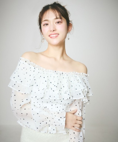 LANTINAM(ランティナム)の「Heart Pattern Off Shoulder Blouse-ハート柄ブラウス(シャツ/ブラウス・レディース・ピンク系その他/ホワイト系その他・FREE)」の1枚目の写真