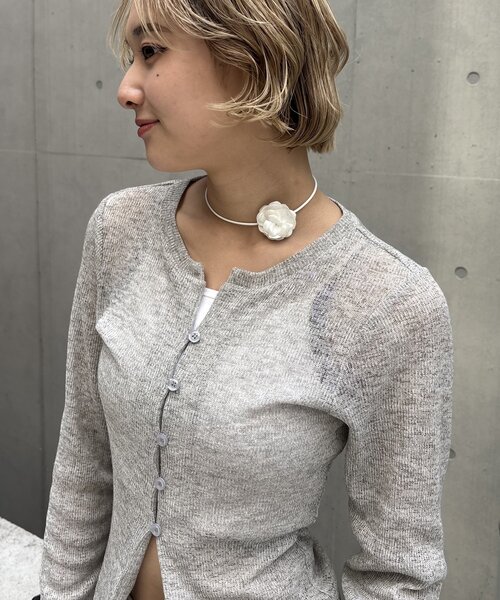 WHO'S WHO gallery（フーズフーギャラリー）の「バラチョーカー（チョーカー・レディース・ホワイト・FREE）」の2枚目の写真