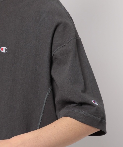 Champion（チャンピオン）の「【Champion(チャンピオン)】別注オーバーダイリバースウィーブTシャツ（Tシャツ/カットソー・メンズ・パープル/チャコール/オフホワイト・LARGE/MEDIUM）」の8枚目の写真