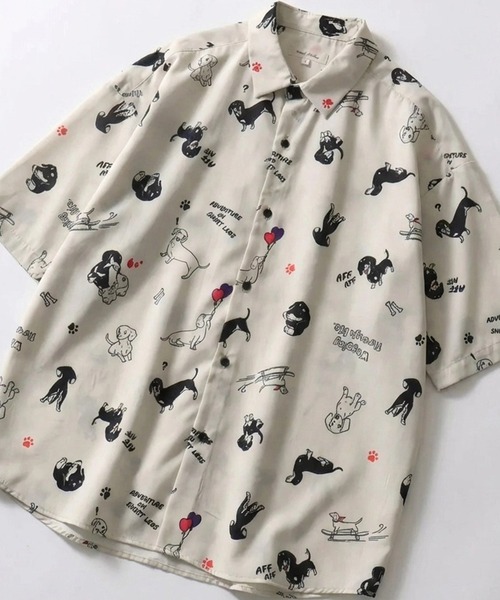 SITRY(シトリー)の「Silk Touch Animal Print Shirt/接触冷感 シルクタッチ アニマル 総柄プリント とろみシャツ 半袖シャツ(シャツ/ブラウス・メンズ・ホワイト系その他3/ブラック系その他4/ホワイト系その他/ベージュ系その他/ブルー系その他/グリーン系その他/ブラック系その他2/ブルー系その他2/ブラック系その他/ホワイト系その他2/ホワイト系その他4/ブラック系その他3/ブラック系/ブラック系その他7/グリーン系その他2/ネイビー系/ブラック系その他5/ネイビー系1/ベージュ系その他2/ブラック系1/ブラック系その他6/ブルー系その他5/ブルー系その他4/ブルー系その他3/グレー系その他/ホワイト系/ホワイト系その他7/ホワイト系その他6/ホワイト系その他5・M/L)」の6枚目の写真