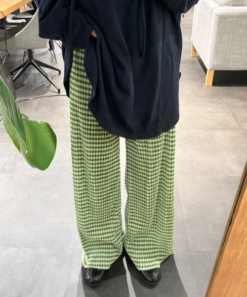 MERLOT（メルロー）の「【カットで長さ調節可能】【ウエストゴム】ギンガムチェックプリーツイージーパンツ（その他パンツ・レディース・ブラック/グリーン/ブルー/ブルー系その他/ブラウン・FREE）」の19枚目の写真
