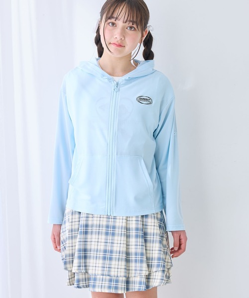 Amourire girl（アムリールガール）の「ロールアップ ジップアップパーカー（UV対策/紫外線対策）（パーカー・キッズ・オフホワイト/サックスブルー・130cm/140cm/150cm/160cm）」の8枚目の写真