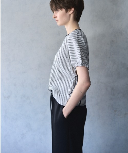 Muel Chic(ミュエルシック)の「Lay border CS レイボーダーカットソー(Tシャツ/カットソー・レディース・ブラック/ホワイト/ライトグリーン/モカ・FREE)」の11枚目の写真