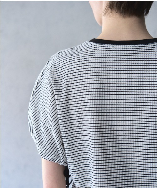 Muel Chic(ミュエルシック)の「Lay border CS レイボーダーカットソー(Tシャツ/カットソー・レディース・ブラック/ホワイト/ライトグリーン/モカ・FREE)」の13枚目の写真