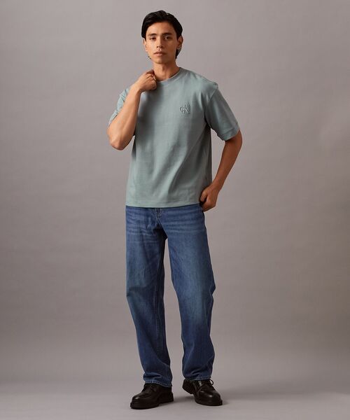 Calvin Klein(カルバン・クライン)の「【ユニセックス】インター ロックTシャツ(Tシャツ/カットソー・メンズ・ライトベージュ/ブラック/ブルー系その他・M/S/L/XL)」の9枚目の写真