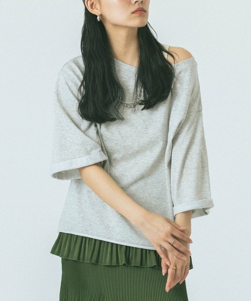 ROSE BUD（ローズバッド）の「【WEB・一部店舗限定】COLOR NEP OFF-SHOULDER TOP（Tシャツ/カットソー・レディース・ホワイト/グレー/ネイビー・ONE SIZE）」の2枚目の写真