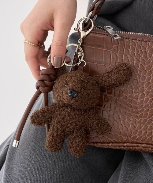 earth music&ecology（アースミュージックアンドエコロジー）の「Fluffy Rabbit チャーム（キーホルダー・レディース・ピンク/ブラウン・FREE）」の3枚目の写真