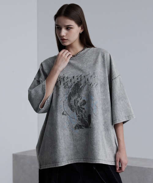 cussil（クシル）の「【cussil/クシル】硫化スノー加工ヴィンテージグラフィックプリント半袖Tシャツ（Tシャツ/カットソー・メンズ・ブラック系1/グレー系1/ブラック系2・S/M/L）」の5枚目の写真