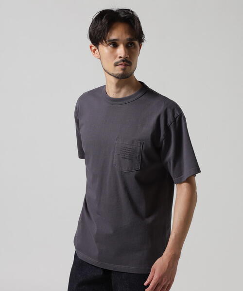 AVIREX(アヴィレックス)の「MIL. STENCIL OFFICIAL LOGO T-SHIRT / ステンシル オフィシャルロゴ 半袖Tシャツ / AVIREX / アヴィレックス(Tシャツ/カットソー・メンズ・ブラック/ナチュラル/オリーブ系・M/L/2XL/XL)」の4枚目の写真