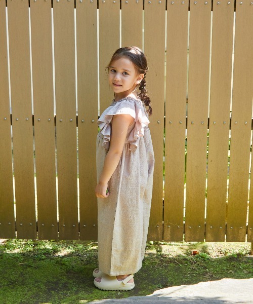 riziere（リジェール）の「ショルダーフリルシャーリングオールインワン（つなぎ/オールインワン・キッズ・ブラウン/ベージュ・90/100/110/120/130/140/150）」の6枚目の写真