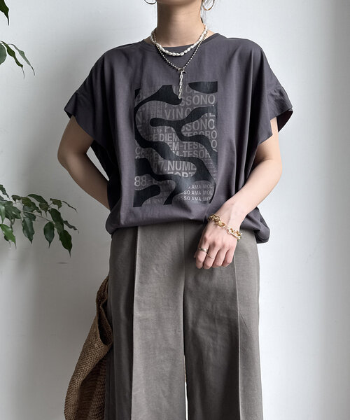 【新品】DouDou 透け感 ロゴプリントTシャツ Web完売品！ DouDou tシャツ 「WEB限定」ジャガープリントTEE レディース