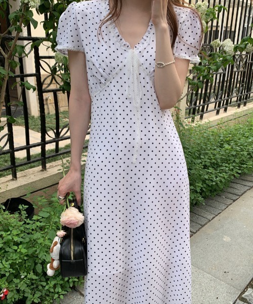 FAVORITO(ファヴォリート)の「ドット柄ワンピース(ワンピース・レディース・ネイビー/レッド/ホワイト・F)」の16枚目の写真