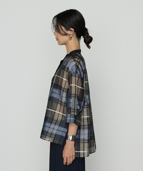 K.T KIYOKO TAKASE（キヨコタカセ）の「シルクドビーチェックビックシルエット シャツ羽織（シャツ/ブラウス・レディース・ブルー系その他/ブラウン系その他・9号/7号）」の17枚目の写真