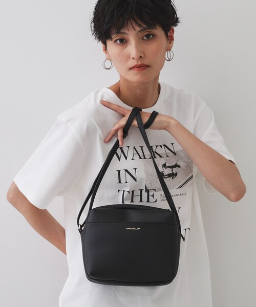 OPAQUE.CLIP（オペークドットクリップ）の「【長さ調節可能】ラウンドスクエアマチ付きミニショルダーバッグ（ショルダーバッグ・レディース・アイボリー/ブラック/ボルドー・00）」の22枚目の写真