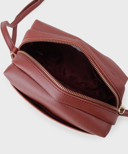 OPAQUE.CLIP（オペークドットクリップ）の「【長さ調節可能】ラウンドスクエアマチ付きミニショルダーバッグ（ショルダーバッグ・レディース・アイボリー/ブラック/ボルドー・00）」の12枚目の写真