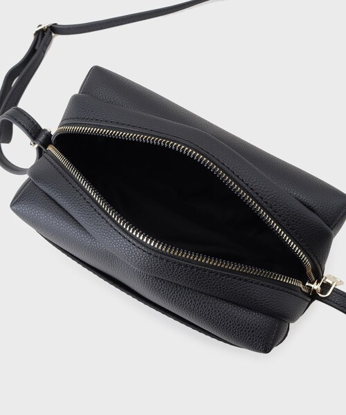 OPAQUE.CLIP（オペークドットクリップ）の「【長さ調節可能】ラウンドスクエアマチ付きミニショルダーバッグ（ショルダーバッグ・レディース・アイボリー/ブラック/ボルドー・00）」の10枚目の写真