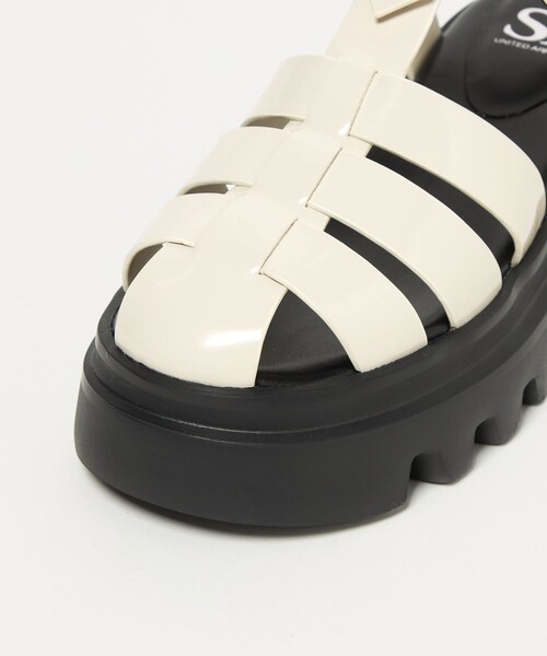 SY UNITED ARROWS（シーユナイテッドアローズ）の「＜SY＞ ボリュームソールグルカフラット60↑（サンダル・レディース・ブラック/オフホワイト/シルバー・22.5cm/23cm/23.5cm/24cm/24.5cm/25cm）」の13枚目の写真