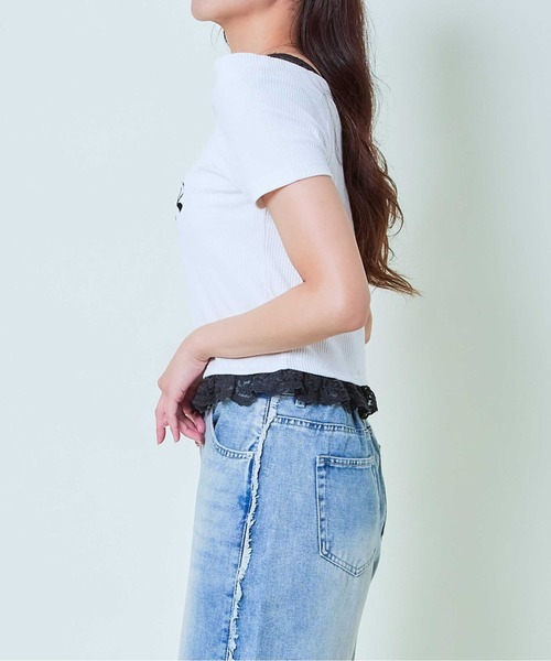 GORGE(ゴージ)の「《肩開き×レースヘム》レディース リブTシャツ リボンロゴ入り ガーリー カジュアル 春夏秋(Tシャツ/カットソー・レディース・オフホワイト/レッド/チャコール・F)」の5枚目の写真