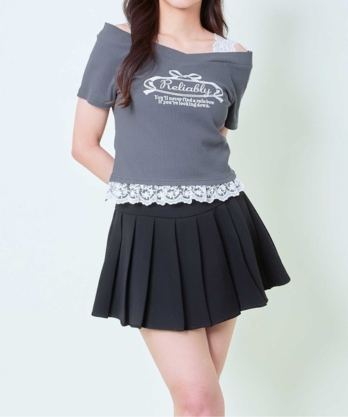 GORGE(ゴージ)の「《肩開き×レースヘム》レディース リブTシャツ リボンロゴ入り ガーリー カジュアル 春夏秋(Tシャツ/カットソー・レディース・オフホワイト/レッド/チャコール・F)」の10枚目の写真