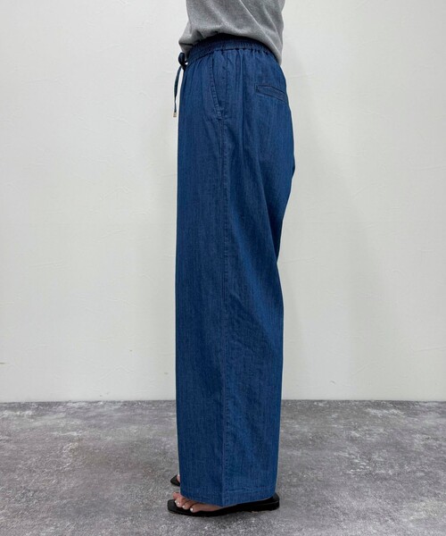 fredy emue（フレディエミュ）の「ライトオンスデニムイージーパンツ（デニムパンツ・レディース・ブルー/ネイビー・38/36）」の13枚目の写真