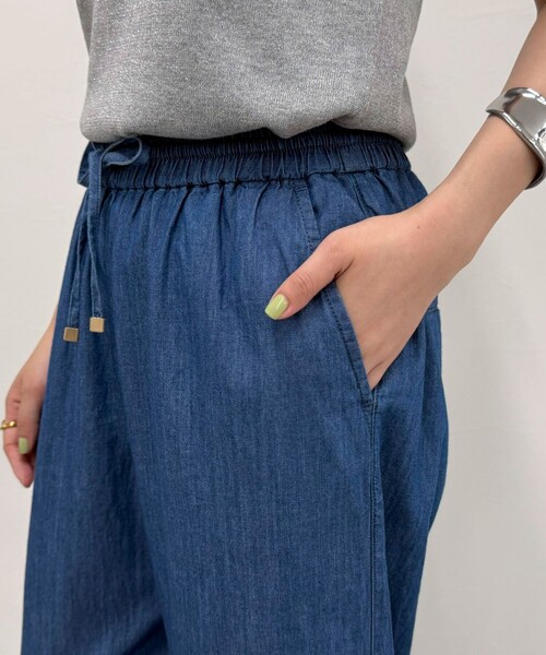 fredy emue（フレディエミュ）の「ライトオンスデニムイージーパンツ（デニムパンツ・レディース・ブルー/ネイビー・38/36）」の17枚目の写真