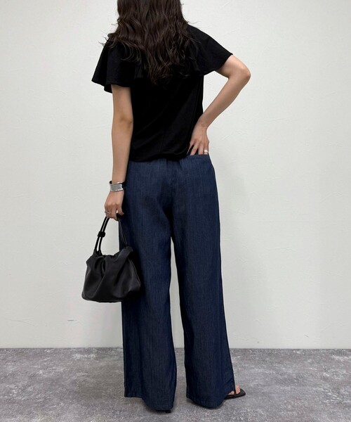 fredy emue（フレディエミュ）の「ライトオンスデニムイージーパンツ（デニムパンツ・レディース・ブルー/ネイビー・38/36）」の20枚目の写真