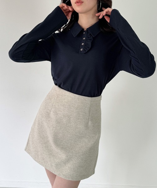 junoah(ジュノア)の「リブカットフリルポロ(Tシャツ/カットソー・レディース・ブラック/ネイビー/ライトグレー・LARGE/MEDIUM/SMALL)」の3枚目の写真