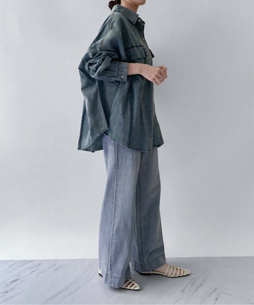 on:nue（オンニュ）の「【on:nue】[3色展開/3サイズ展開] ワイドストレートデニムパンツ（デニムパンツ・レディース・ホワイト/ネイビー/ブルー・MEDIUM/SMALL/LARGE）」の15枚目の写真