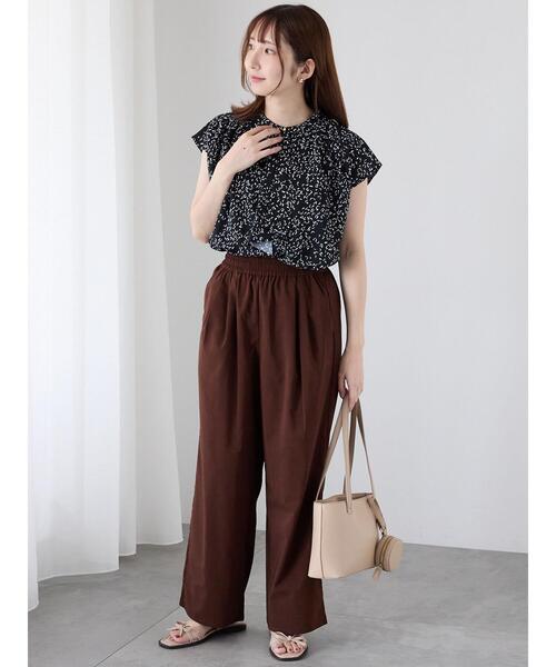 Te chichi TERRASSE（テチチテラス）の「麻調タック入りイージーパンツ（その他パンツ・レディース・ブラック/ブラウン/ベージュ・F）」の4枚目の写真