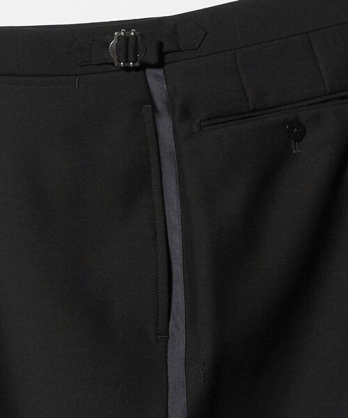 UNITED ARROWS（ユナイテッドアローズ）の「ブラック アジャスター ノープリーツ タキシードパンツ（スーツパンツ・メンズ・ブラック・50/44/46/48）」の9枚目の写真